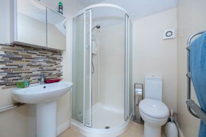 En-suite- click for photo gallery